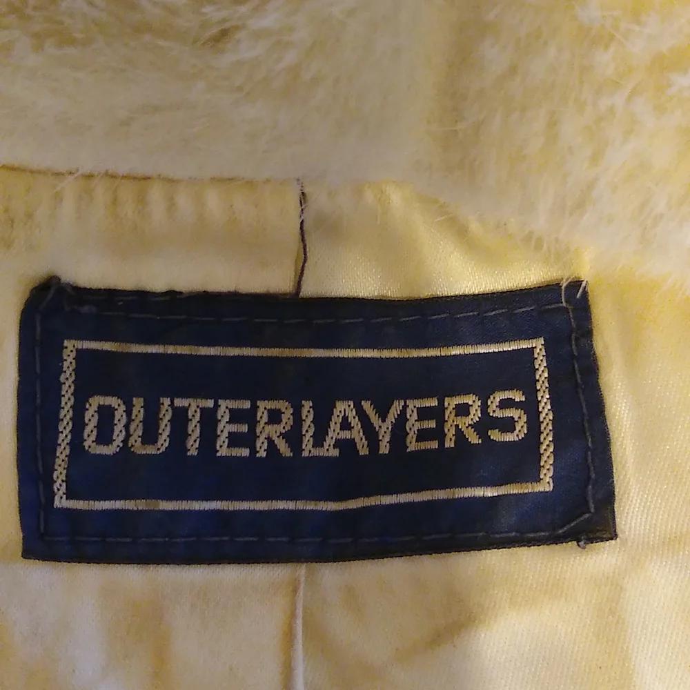 Lintage Off-White Faux Fur Coat - sz 15/16 - NOT Included in Bundling Sale - Picture 10 of 14